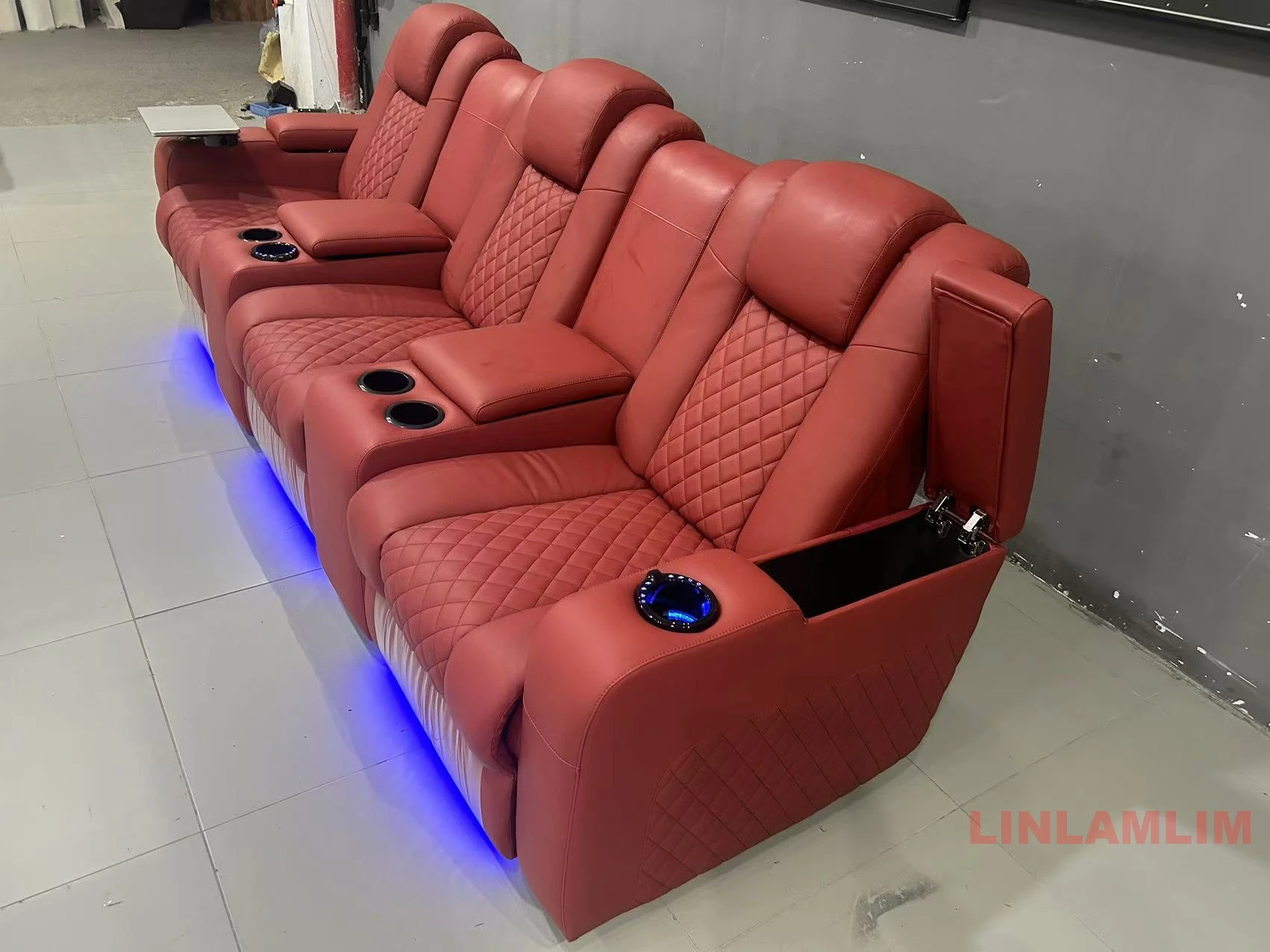Luxuriöses 3-Sitzer-Liegesofa  – Home Cinema Theater Bewertung und Preis